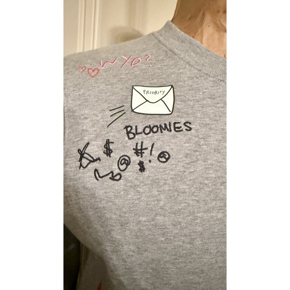 Bloomingdale's Bloomie's XS Novelty Gray Embroidered Graphics Sweatshirt - Picture 9 of 9